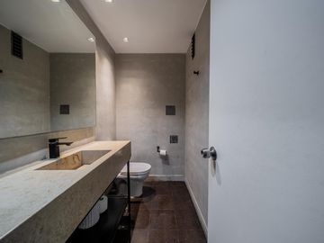 Venta - Alquiler de Oficina Piso Corporativo Terraza Propia y 4 Cocheras