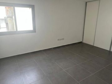 VENTA | Dúplex 3 Dormitorios con Quincho y Pileta en La Calera B° Cuesta Plaza - TAP9086182