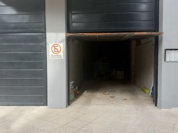Cochera Doble y Privada al Frente en Villa Del Parque