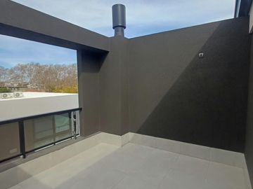 Departamento en Vicente López 4 ambientes con Cochera y Terraza propia