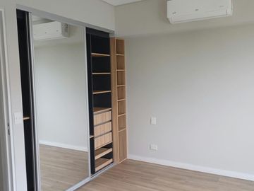 Departamento en Vicente López 4 ambientes con Cochera y Terraza propia
