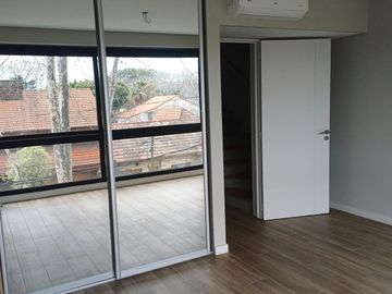 Departamento en Vicente López 4 ambientes con Cochera y Terraza propia