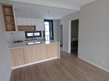 Departamento en Vicente López 4 ambientes con Cochera y Terraza propia