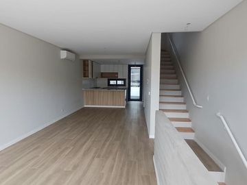 Departamento en Vicente López 4 ambientes con Cochera y Terraza propia