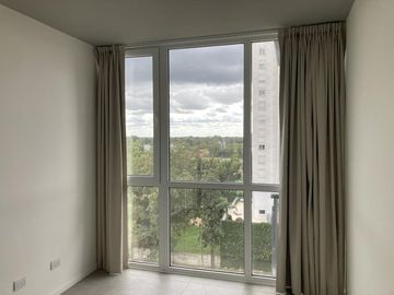 Departamento tres ambientes/ cochera