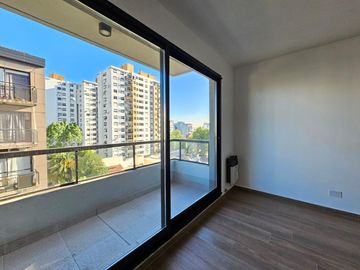 Departamento de 2 ambientes con balcón - Alquiler - Villa Luro