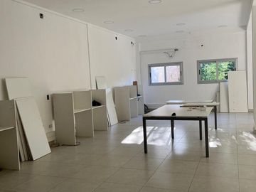 Local en  pleno centro de Lujan