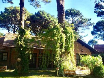 Casa  5 ambientes en Barrio Nuevo Golf en Pinamar