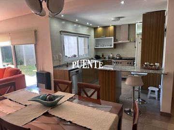 Casa en Lomas de Zamora Oeste