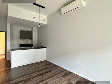 Departamento de 2 Ambientes en Vicente Lopez con Jardin y Cochera en complejo con amenities
