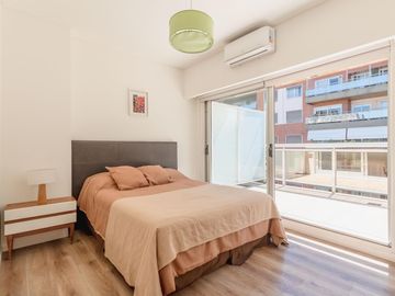 Alquiler Departamento dúplex 4 ambientes con cochera -  4 balcones en BA HOUSES Puerto Madero