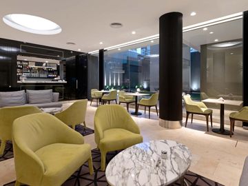 HERM 3 AMB FTE  COCH FIJA 2 BAÑOS COMP(1STE) TORRE DECO AMENITIES SUPER PREMIUM AUSTRIA ESQ BERUTI