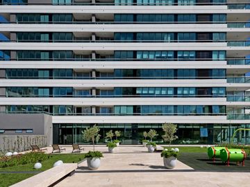HERM 3 AMB FTE  COCH FIJA 2 BAÑOS COMP(1STE) TORRE DECO AMENITIES SUPER PREMIUM AUSTRIA ESQ BERUTI