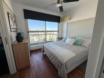 VENTA DEPTO. 3 AMBIENTES LUMINOSO CON SUM Y PISCINA - FLORES
