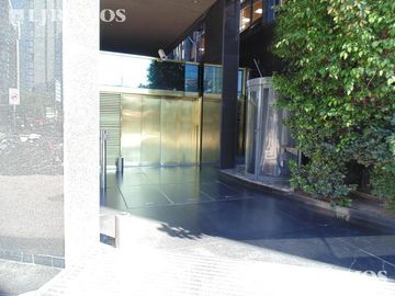 Oficina - Retiro Venta con Renta