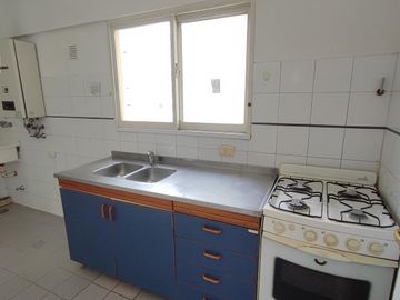 Departamento - Villa Ballester - Venta  - Dos Ambientes - Próximo a Centro Comercial.