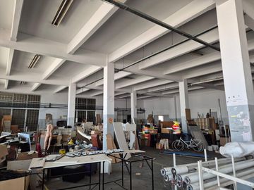 Edificio Comercial en  Mataderos