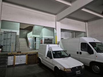 Edificio Comercial en  Mataderos