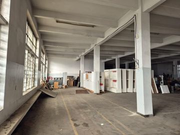 Edificio Comercial en  Mataderos