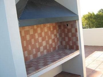 Departamento 2 ambientes - Cochera Cubierta - Baulera - Adrogue CATEGORÍA