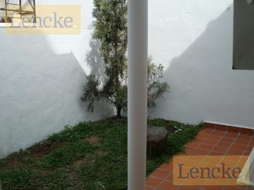 Lindísimo ph con jardín/patio en el centro de San Isidro, 2 ambientes, en alquiler