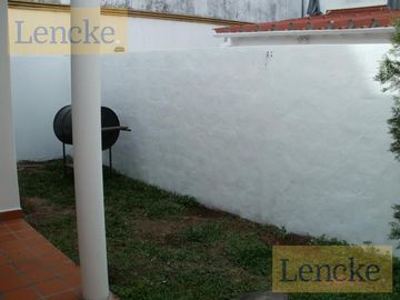 Lindísimo ph con jardín/patio en el centro de San Isidro, 2 ambientes, en alquiler
