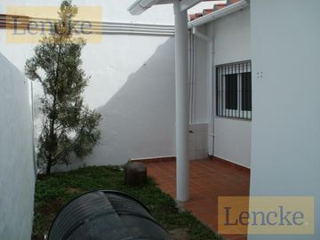 Lindísimo ph con jardín/patio en el centro de San Isidro, 2 ambientes, en alquiler