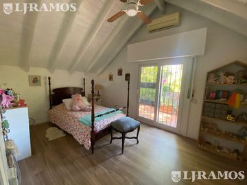 MUY BUENA CASA ALQUILER ENERO 2027 - SOBRE 1000 MTS DE LOTE - SANTA RITA - LOMAS DE SAN ISIDRO