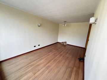 AMPLIO ARRIENDO  EN LA FLORIDA