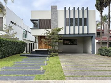 Casa en Venta en Valle Real