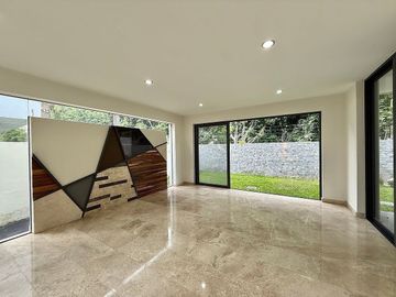 Casa en Venta en Valle Real