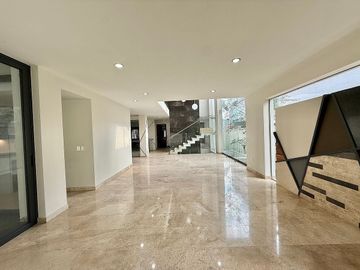Casa en Venta en Valle Real