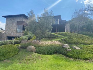 VENTA CASA REAL DE VALLESCONDIDO ZONA ESMERALDA