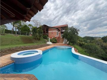 ARRIENDO CASA CAMPESTRE, Via Morelia, Tres puertas, PEREIRA, COLOMBIA.