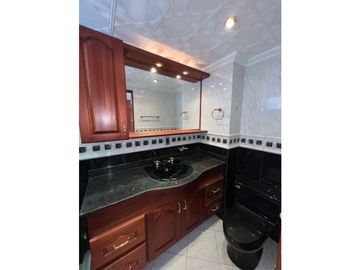 ARRIENDO APARTAMENTO EN LA LOMA DE LOS BERNAL