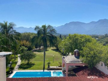 Quinta colindante con presa de La Boca
