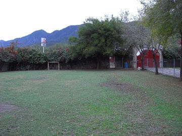 Quinta colindante con presa de La Boca