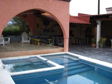 Quinta colindante con presa de La Boca