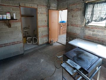 PARQUES DE SANTA MARÍA CASA DENTRO DE COTO EN VENTA