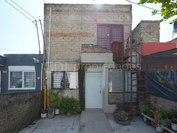 PARQUES DE SANTA MARÍA CASA DENTRO DE COTO EN VENTA
