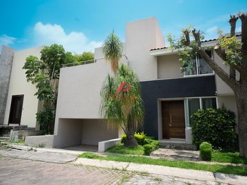Casa en Renta en Jardín Real Coto 6 Zapopan 3 Recámaras