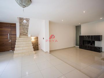 Casa en Renta en Jardín Real Coto 6 Zapopan 3 Recámaras