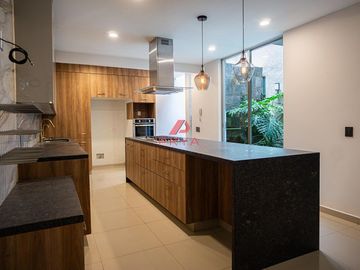 Casa en Renta en Jardín Real Coto 6 Zapopan 3 Recámaras