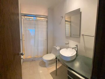RENTA DEPARTAMENTO EN ISOLA AV BONAMPAK CANCUN