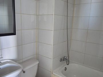 Se arrienda Depto de 3 dormitorios 2 baños 1 estacionamiento