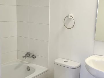 Se Arrienda depto 2 dormitorios 2 baños Stgo Centro Metro