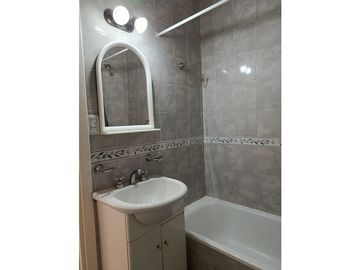 ALQUILER 24 MESES 3 AMBIENTES A LA CALLE C/BALCON Y C/DEPENDENCIA