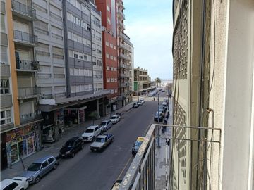ALQUILER 24 MESES 3 AMBIENTES A LA CALLE C/BALCON Y C/DEPENDENCIA