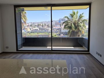 Baquedano 302 (1 Est ) [3892-7]