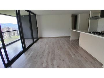 Apartamento en Arriendo, Altos Del Poblado, Medellín 102 m2